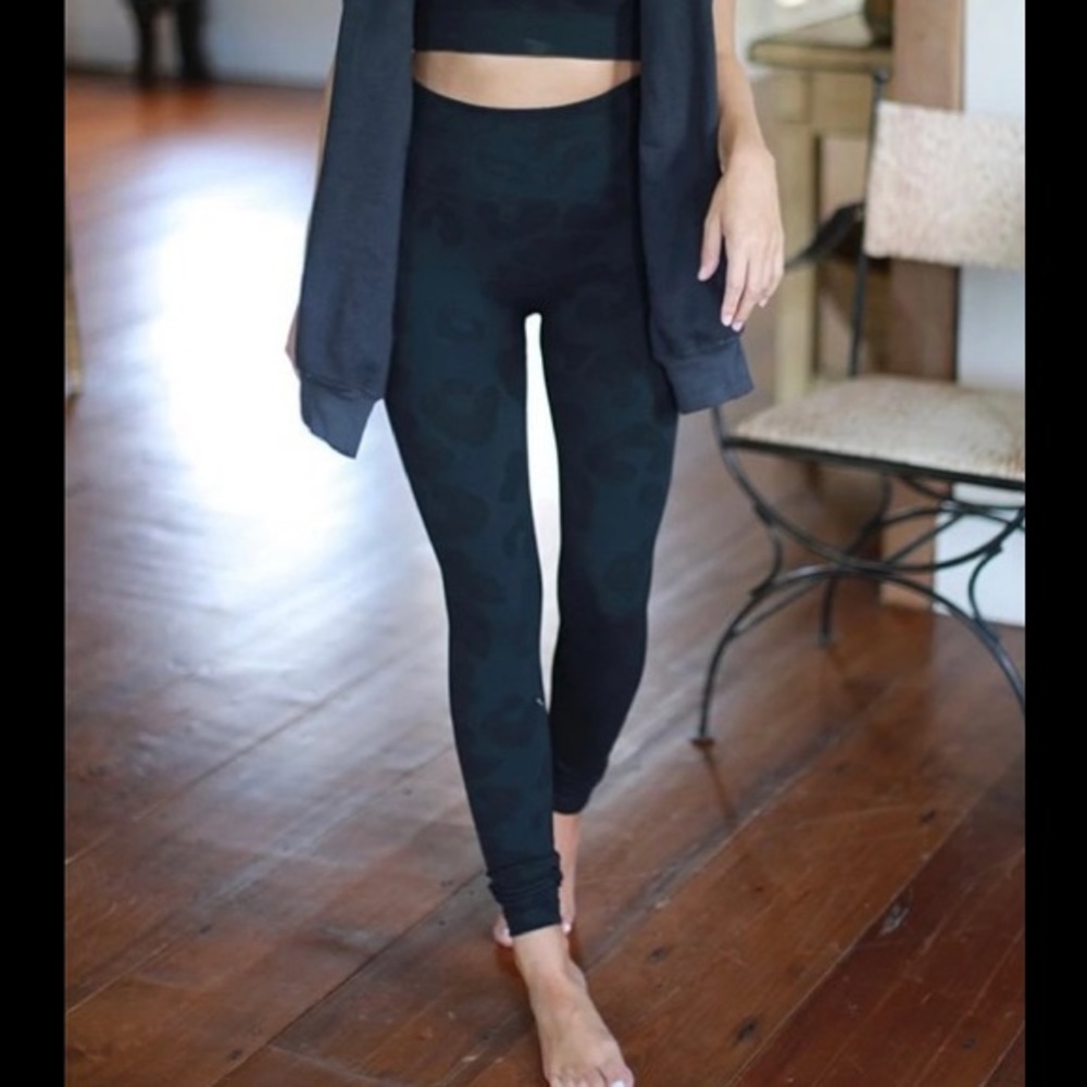 NWT Phat Buddha x Honestly Sands, M/L, “The Gracie Pant” black leggings